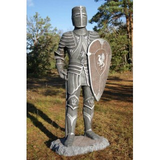 Рыцарь щит вверху- парковая фигура